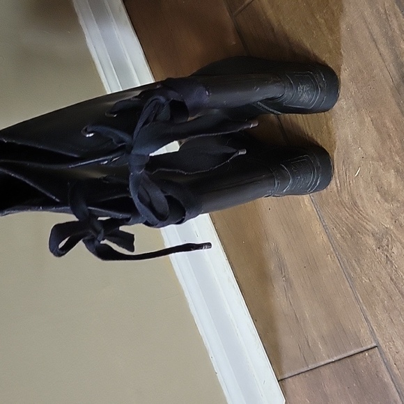 Coach black rubber knee high rain boots lace up in back fur lined size 5…Nice! - Picture 5 of 9